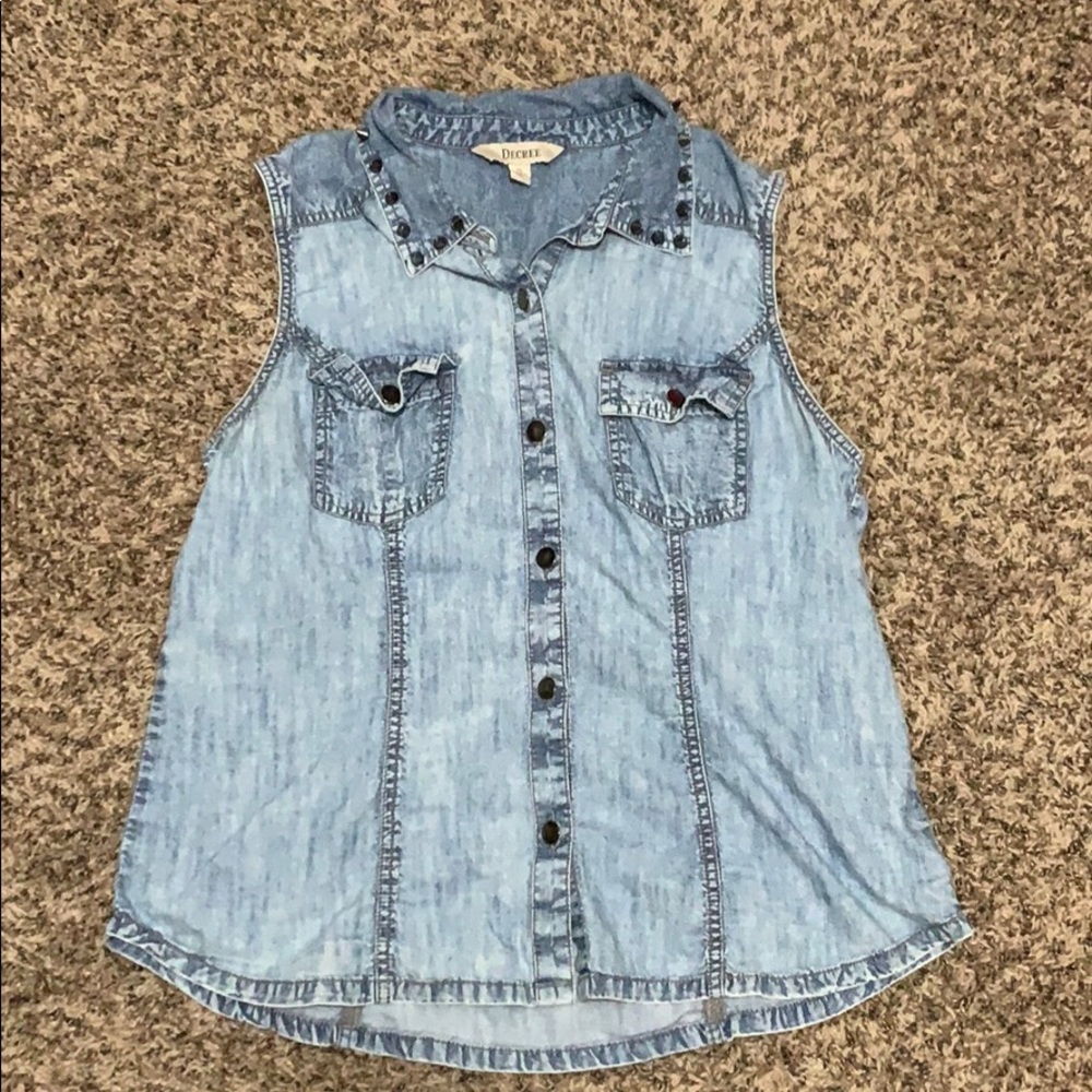 Blue studded tank